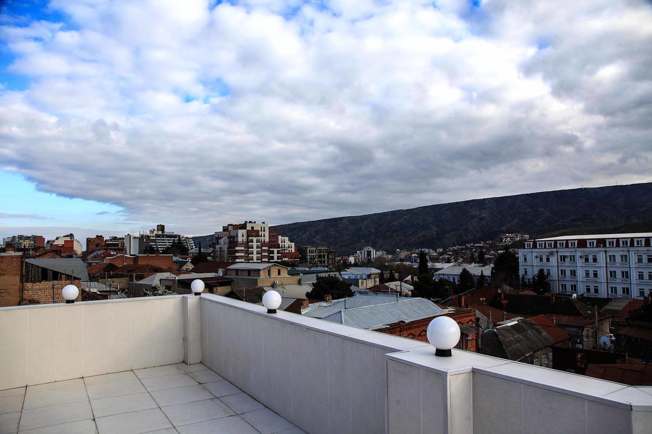 Green Hotel Tbilisi Exterior foto